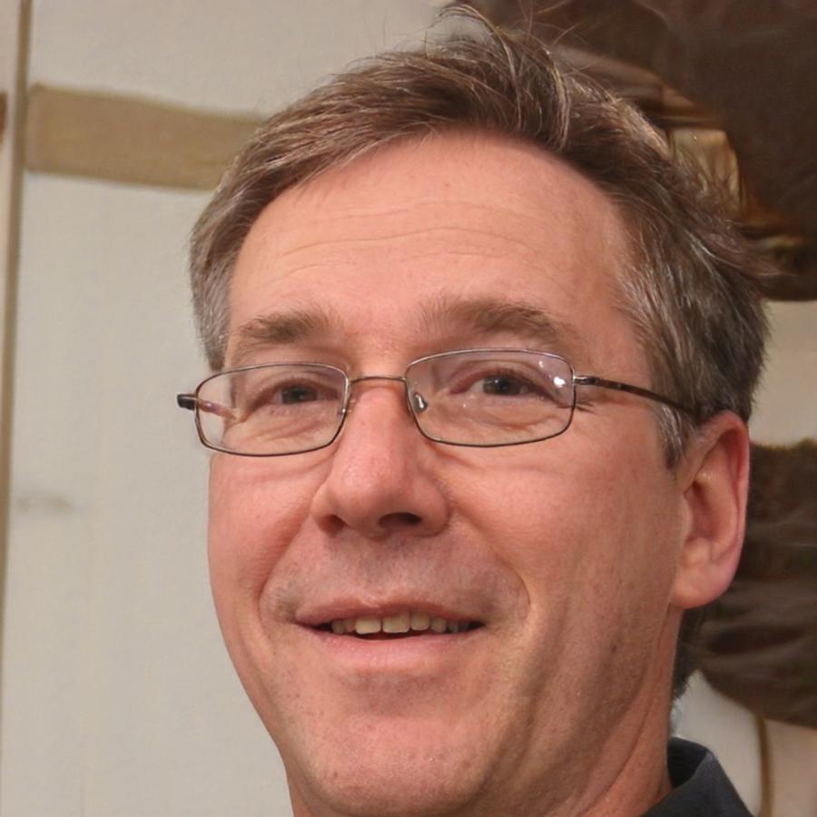 Carlos Mendoza, director financiero